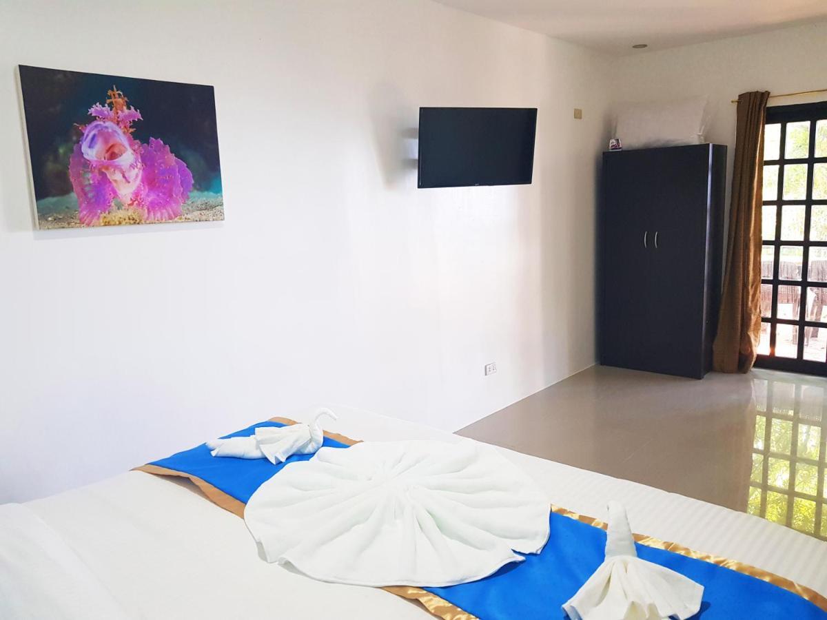 บลู ริบบิ้น ไดฟ์ รีสอร์ต Hotel มาบีนี ภายนอก รูปภาพ
