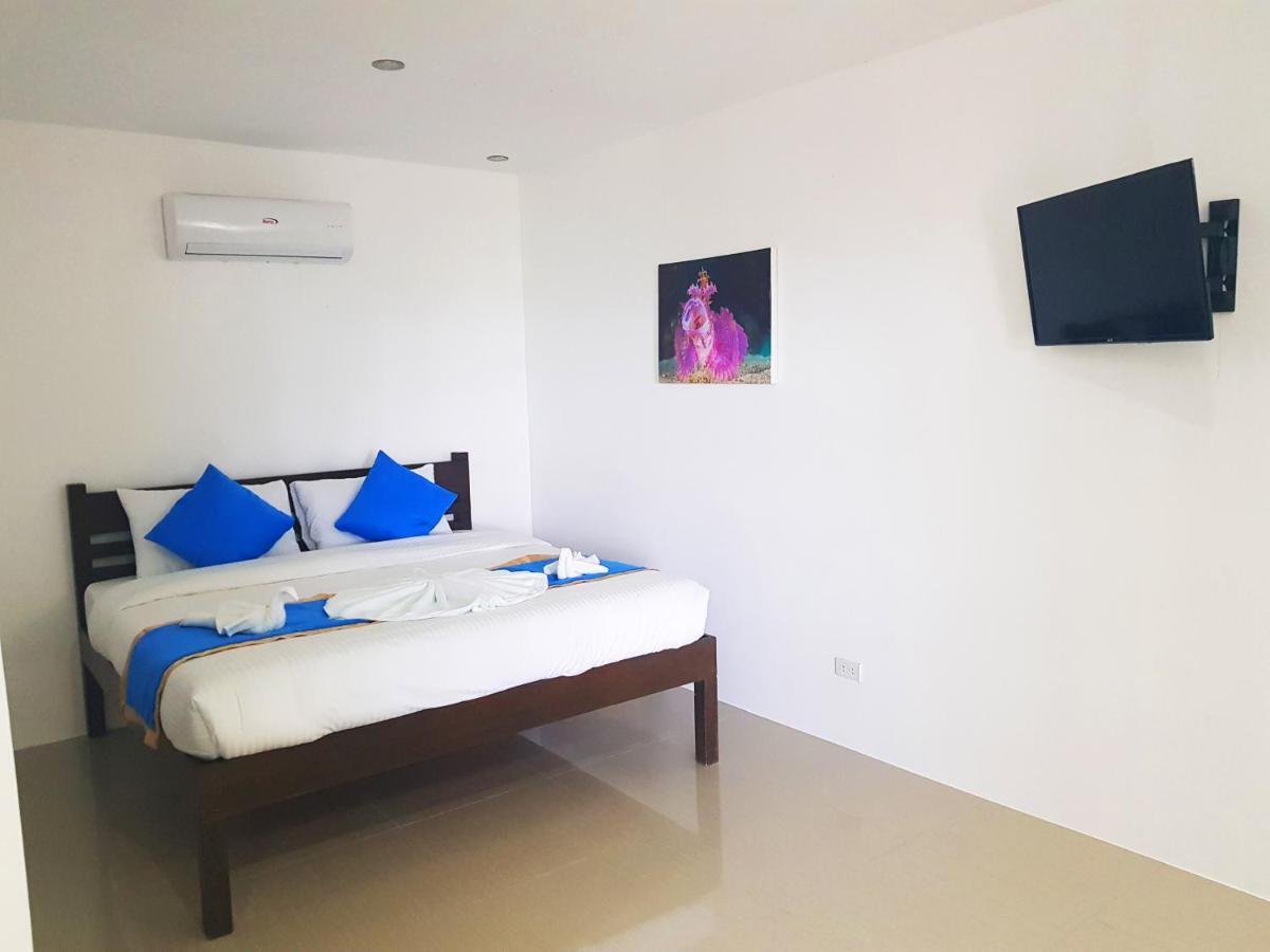 บลู ริบบิ้น ไดฟ์ รีสอร์ต Hotel มาบีนี ภายนอก รูปภาพ