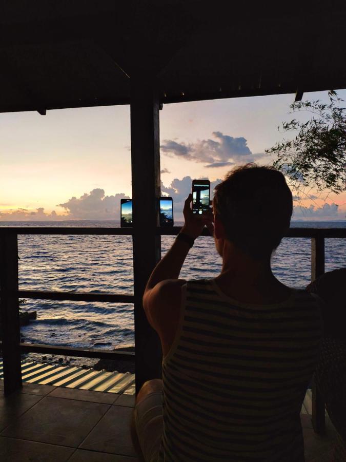 บลู ริบบิ้น ไดฟ์ รีสอร์ต Hotel มาบีนี ภายนอก รูปภาพ
